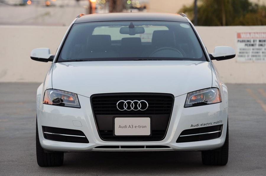  Audi A3 Sportback e-tron (8V) 2012 года  (NA) (фото 13 из 28)